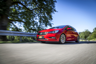 Opel Astra mit ST Gewindefahrwerk